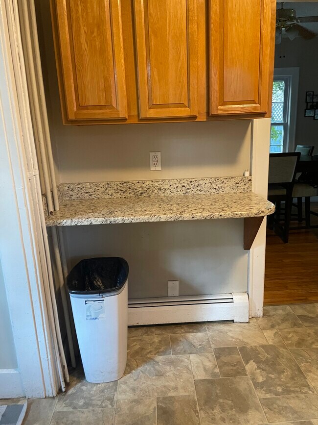 Building Photo - 90 Lake Ave