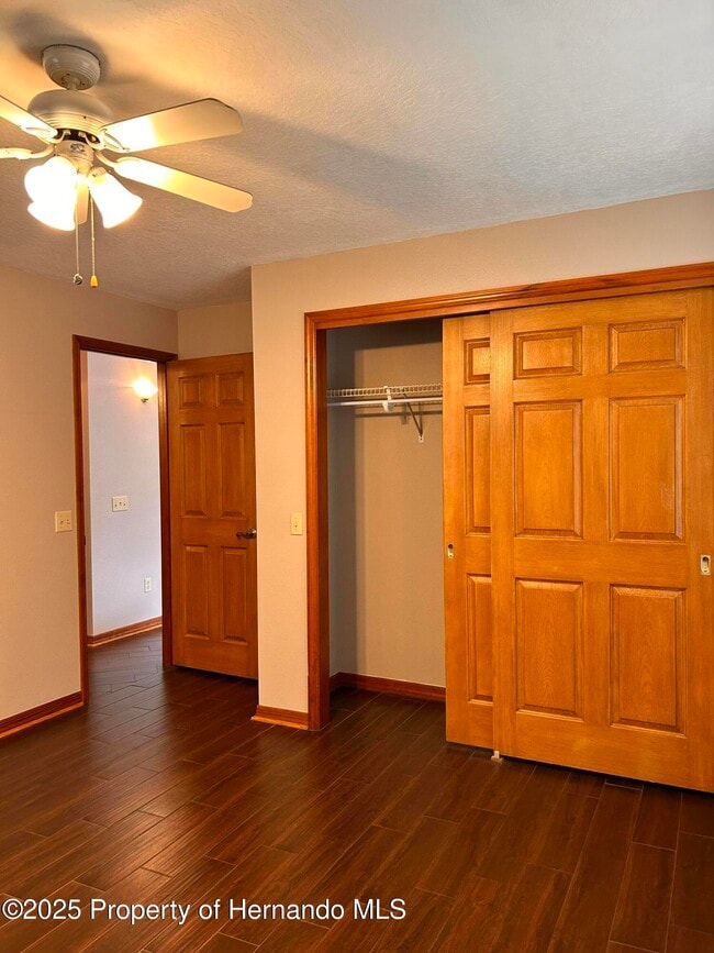 Building Photo - 2284 Champlain Ave