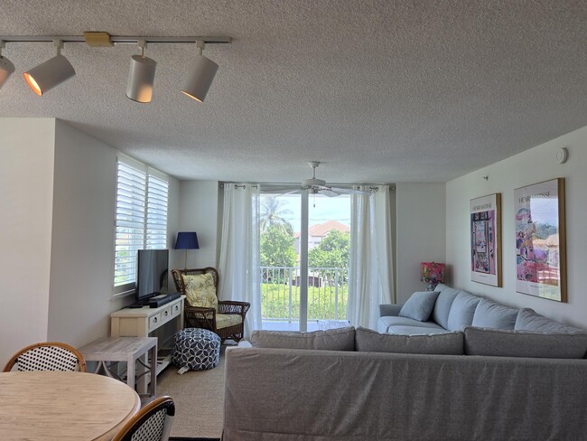 Building Photo - 3606 S Ocean Blvd