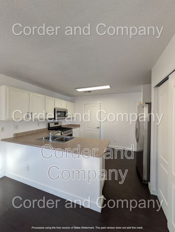 Building Photo - 8000 Vista Estrella Ln SW