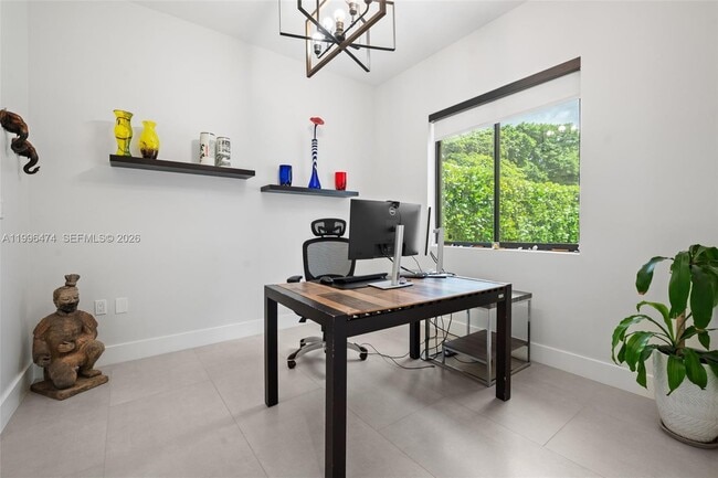 Building Photo - 5735 SW 35th St