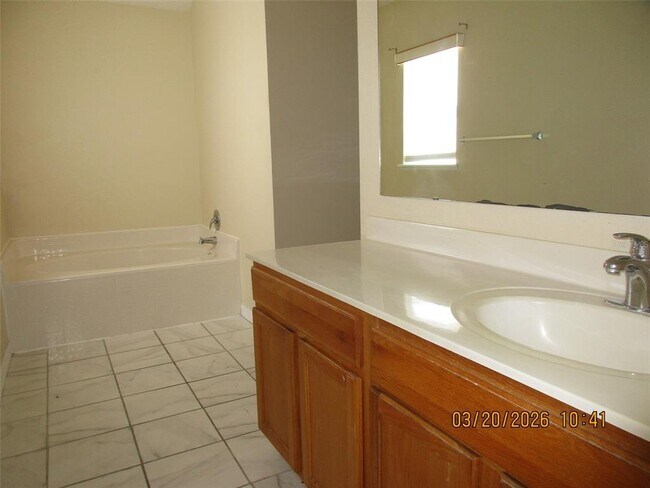 Building Photo - 11879 Bentry St