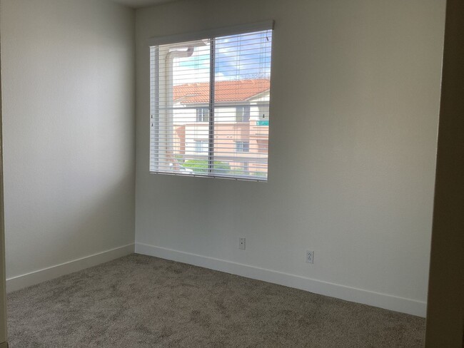 Building Photo - 11412 Via Rancho San Diego