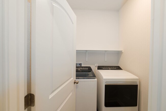 Building Photo - 838 Pepperbark Loop