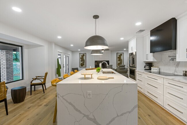Building Photo - 5112 N 35th St
