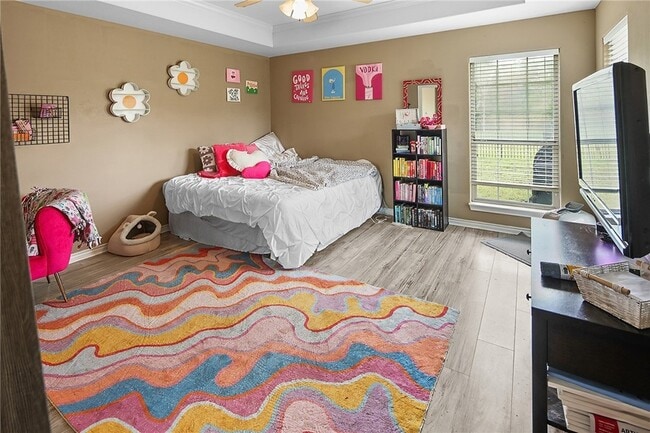 Building Photo - 335 Robelmont Dr