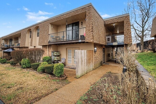 Building Photo - 420 Walton Ln