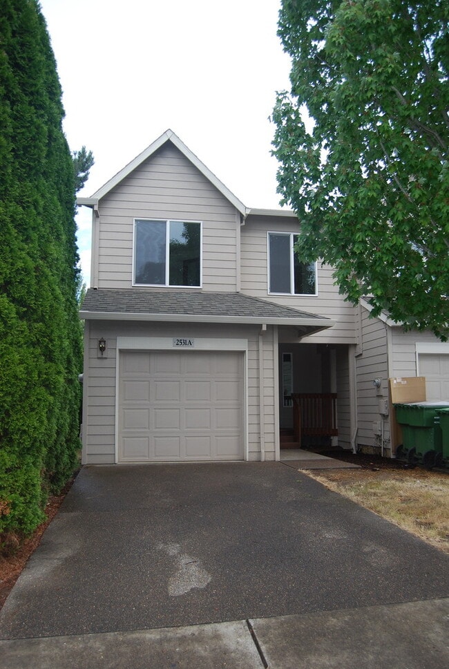 Building Photo - HAD253