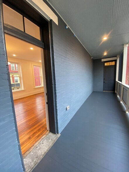 Building Photo - 1035 Dayton St