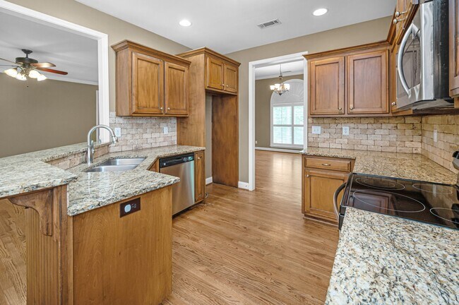 Building Photo - 12696 Alpine Cir