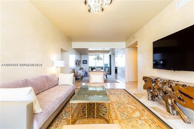 Building Photo - 16001 Collins Ave