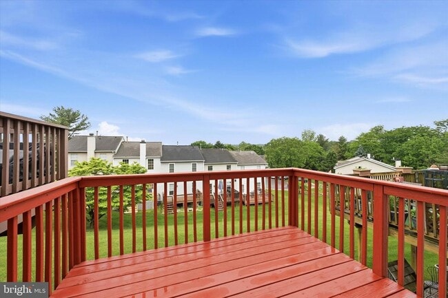Building Photo - 903 Glen Falls Ct
