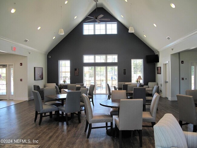 Building Photo - 4569 Comanche Trail Blvd
