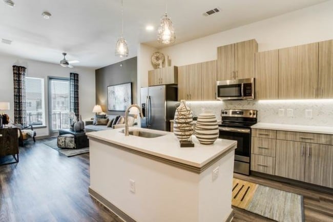 Building Photo - 2 bedroom in Dallas TX 75235
