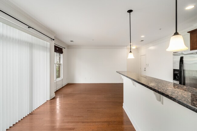 Building Photo - 3100 West End Cir