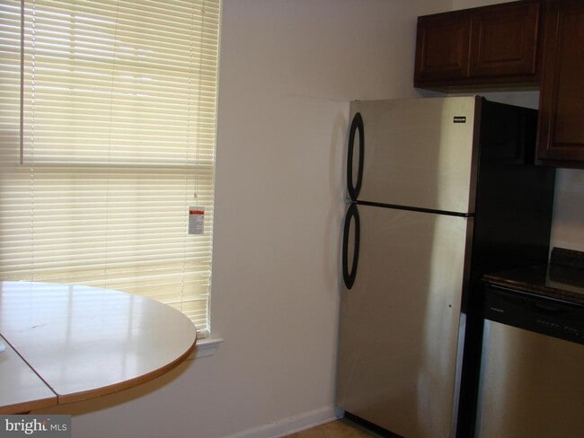 Building Photo - 2705 Brookhaven Dr