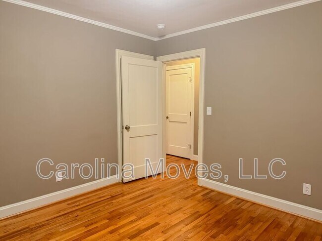Building Photo - 46 Long Forest Dr