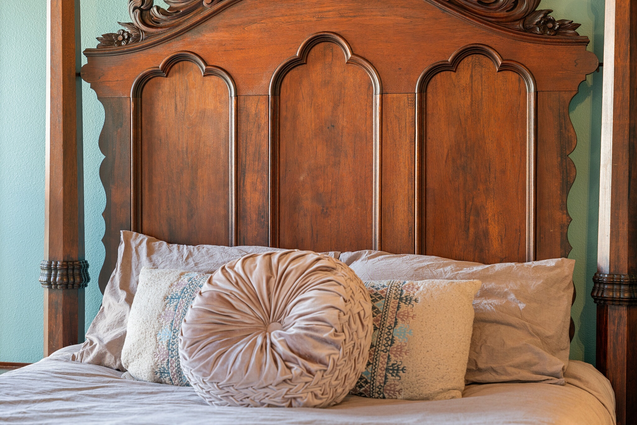 Building Photo - 2537 NW Upshur St