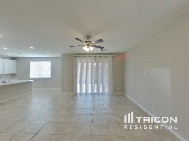 Building Photo - 6563 Smithville Ave