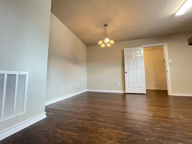 Building Photo - PRICE REDUCED!!! Denton County but Northwe...