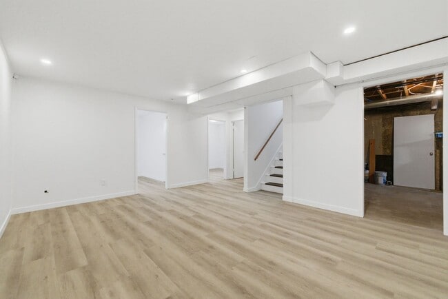 Building Photo - Spacious 5-Bedroom Home with Modern Updates and Natural Light