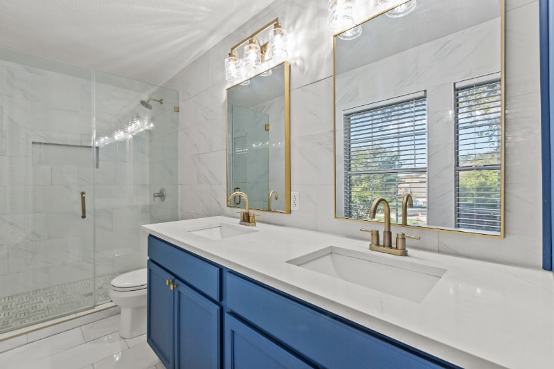 Building Photo - 10003 Silver Park