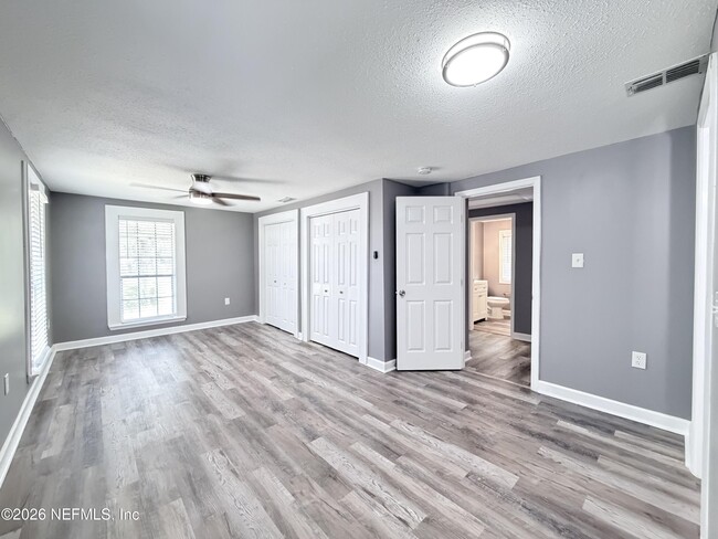 Building Photo - 5336 Cruz Rd