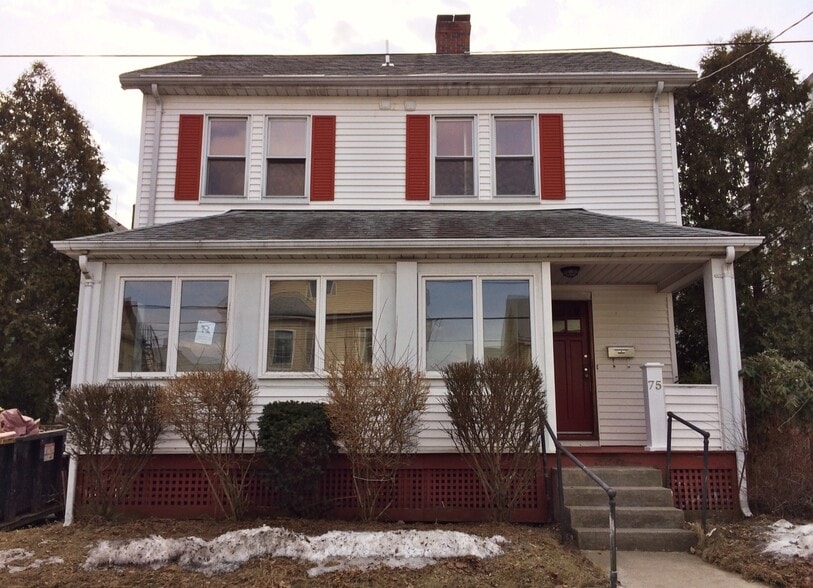 Building Photo - 75 Gardena St