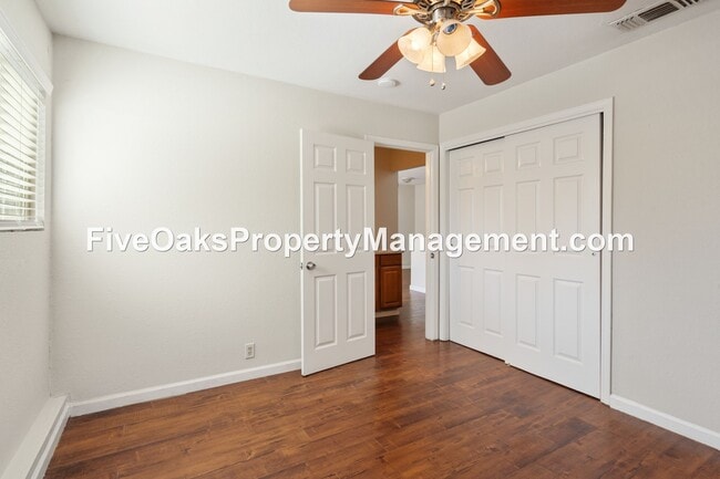 Building Photo - 5310 1/2 Nugget Rd-