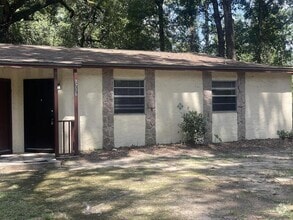 Building Photo - 3717 Maria Cir