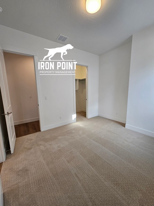 Building Photo - Brand New 4bed/3 bath home w/office, 2 car extended bay garage & all appliances included.