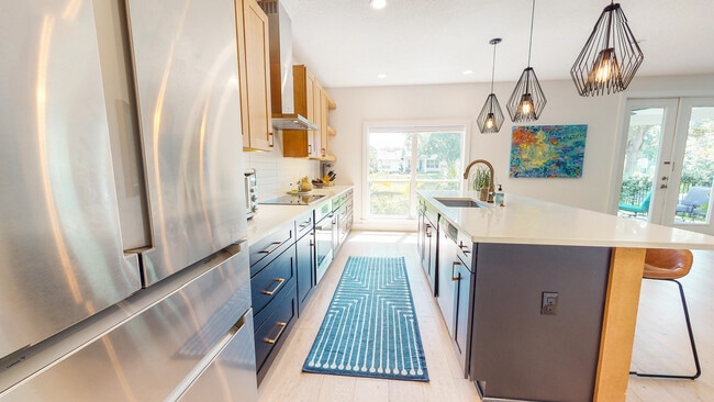 Building Photo - 1027 Saltwater Cir