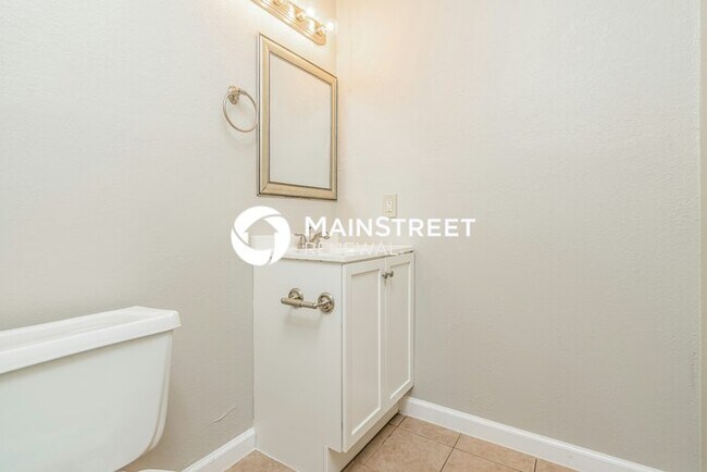Building Photo - 3 Bedroom Pet-Friendly Home in Mesquite, TX with Main Street Renewal