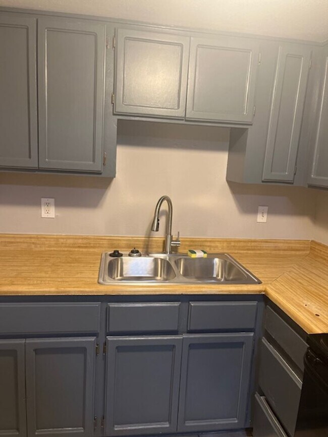 Building Photo - 4344 N Vornsand Dr