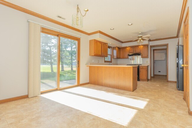 Building Photo - 2939 Woodside Ct