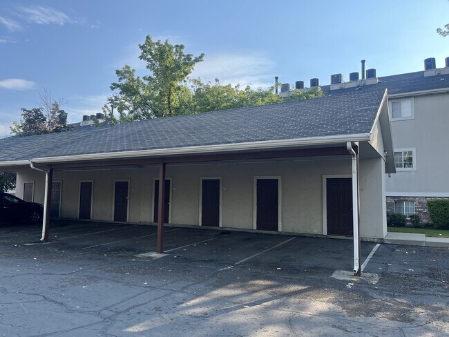 Parking with Storage - 1551 S 125 E