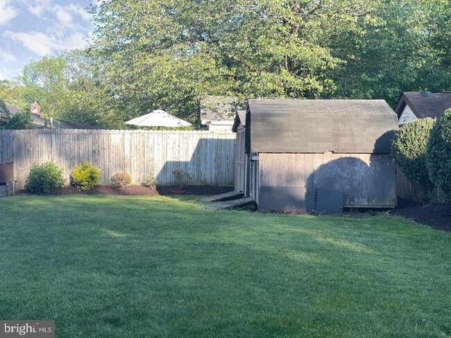 Building Photo - 3430 Little Hunting Creek Dr