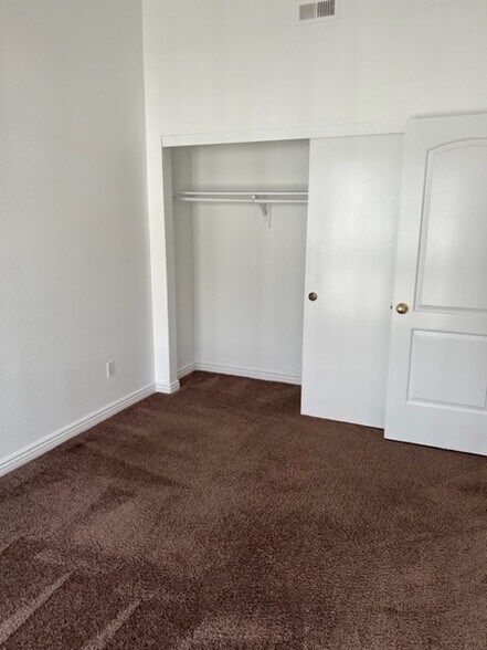 Building Photo - 4082 Mahaila Ave