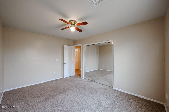 Building Photo - 2646 S Southwind Dr