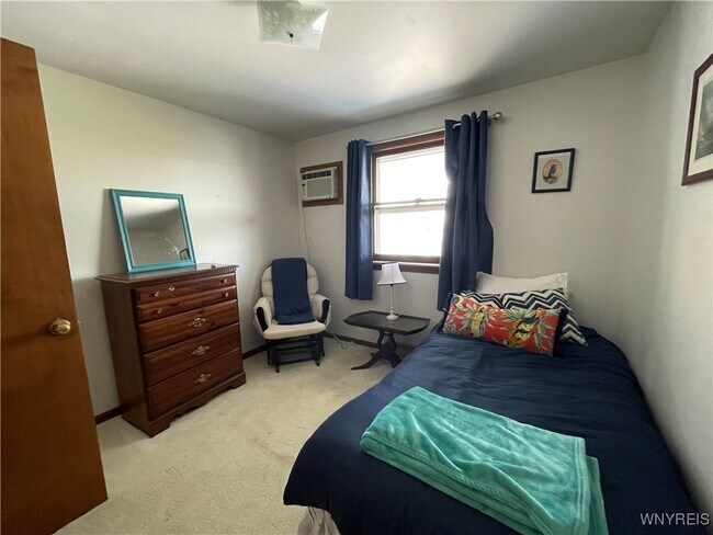 Building Photo - 1825 Winter Rd