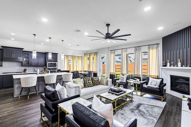 Building Photo - 7211 Sylvan Birch Trl