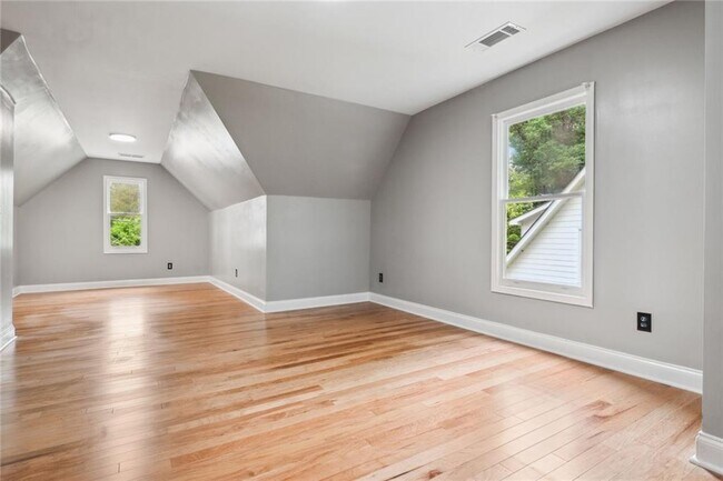 Building Photo - 3131 Washington Rd