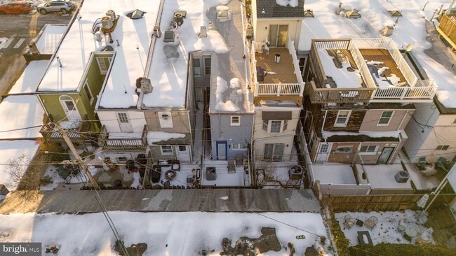 Building Photo - 1015 Riverside Ave