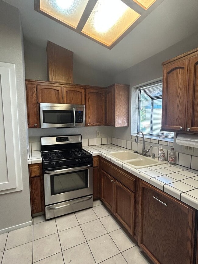Building Photo - Great Location in the Heart of Auburn