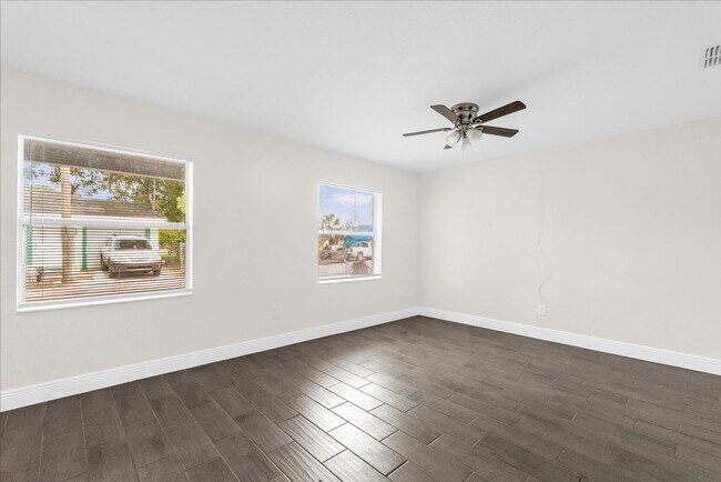 Building Photo - FOR RENT!!! BEAUTIFUL AND FULLY REHABBED 2 BED 2 BATH SINGLE FAMILY HOME...