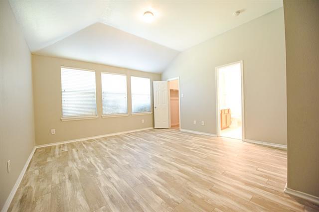 Building Photo - 421 Stanley Falls Dr