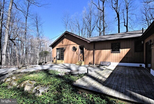 Building Photo - 306 Cedar Hill Rd