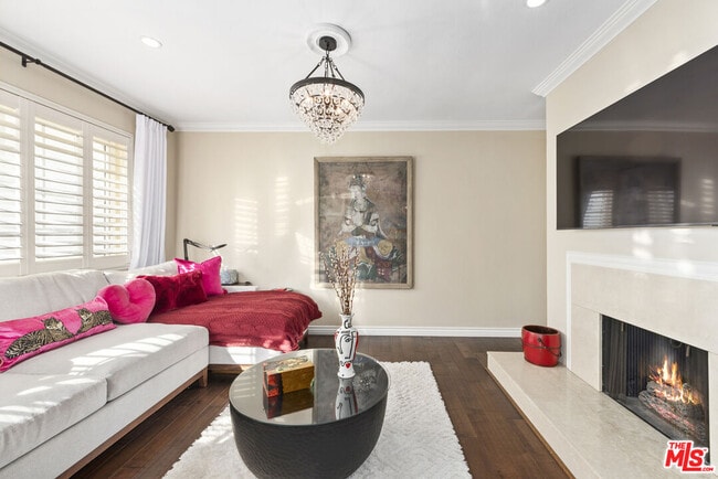 Building Photo - 10645 Wilshire Blvd