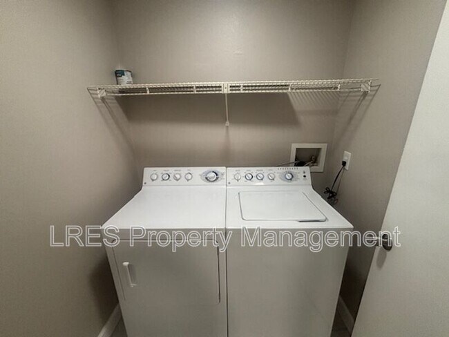 Building Photo - 958 Salt Pond Pl