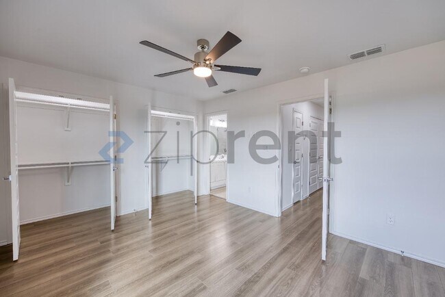 Building Photo - 5902 US-59